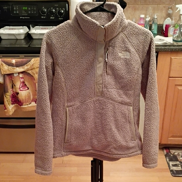 The North Face Jackets & Blazers - The North Face Light Gray Teddy Jacket